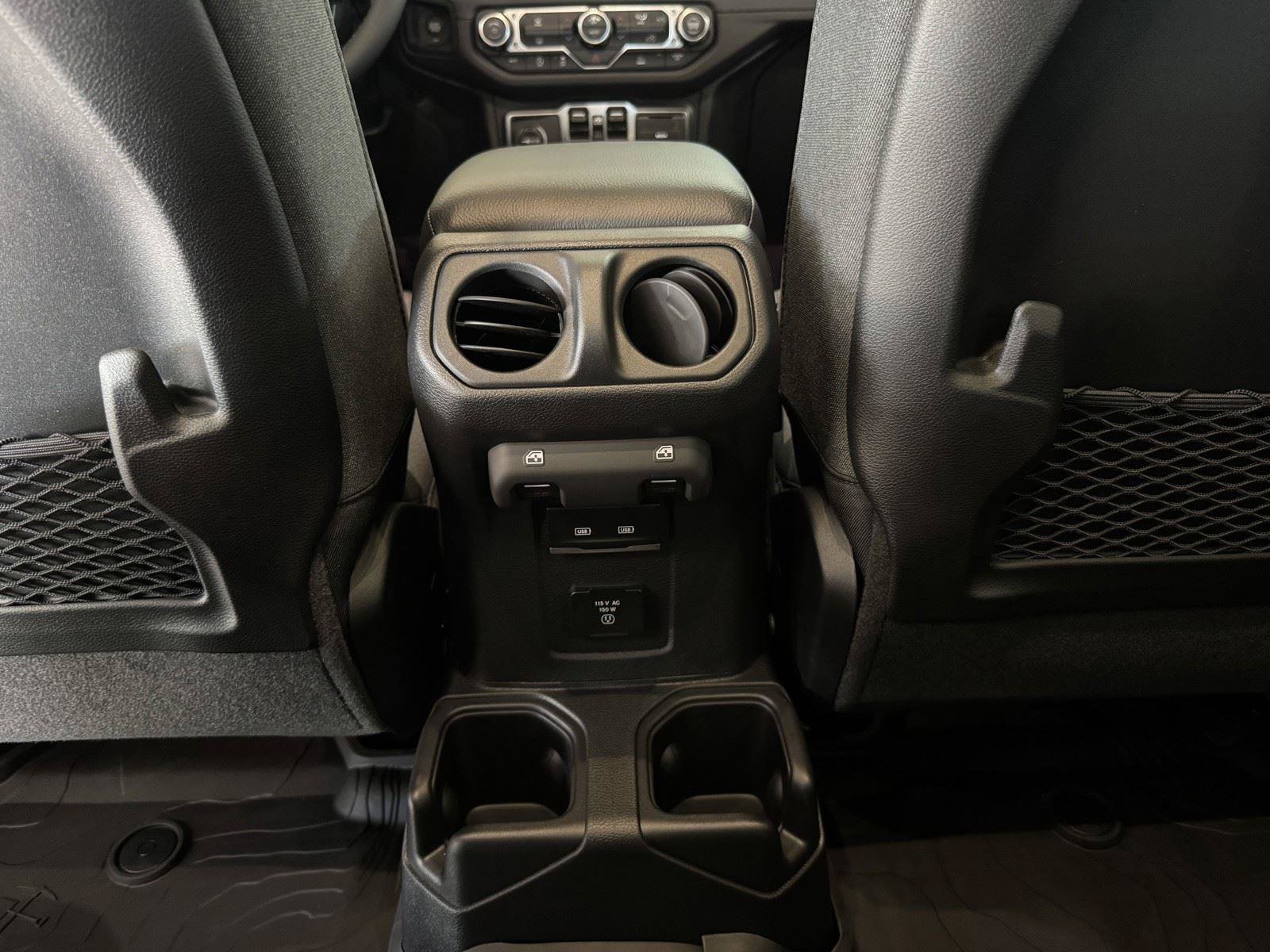 New 2026 Jeep Wrangler Unlimited Rubicon AWD/4WD image 31