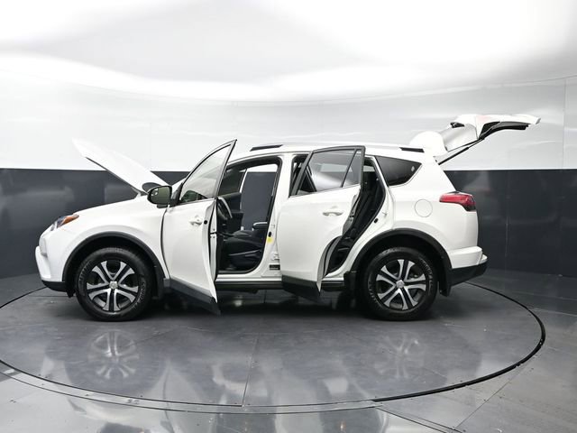 Used 2017 Toyota RAV4 LE image 37
