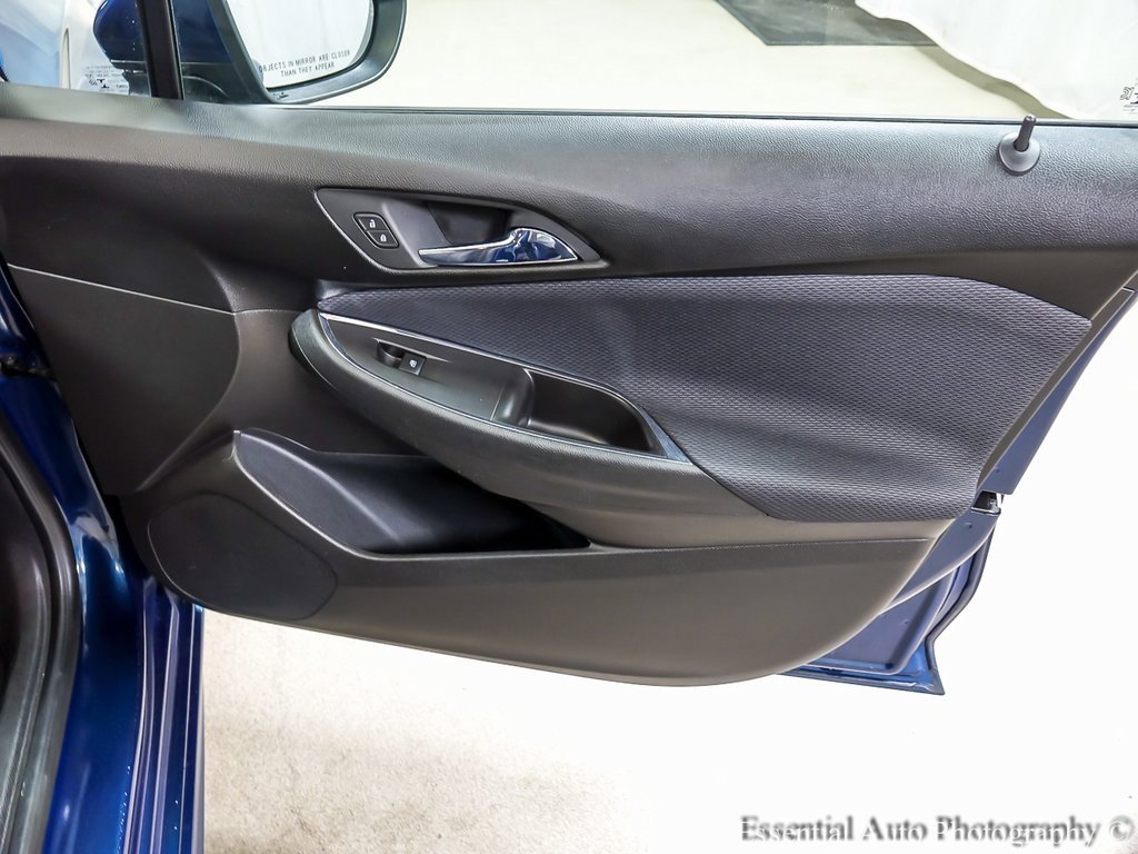 Certified 2019 Chevrolet Cruze LT w/ RS Package image 22