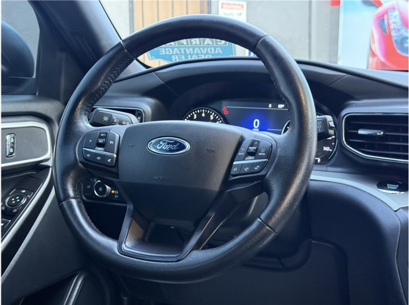 Used 2020 Ford Explorer XLT w/ Equipment Group 202A image 45