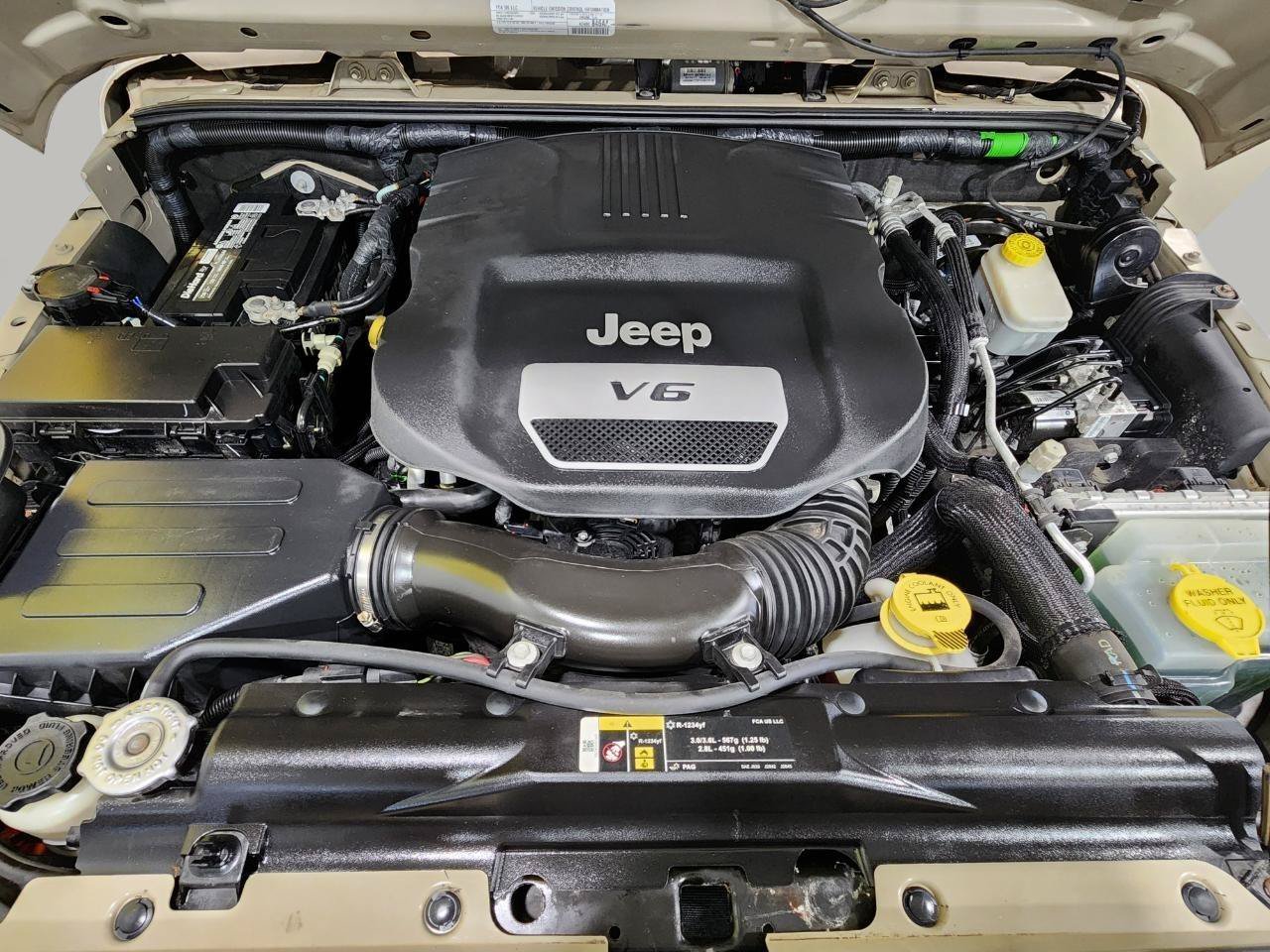 Used 2017 Jeep Wrangler Sport w/ Quick Order Package 23S AWD/4WD image 28
