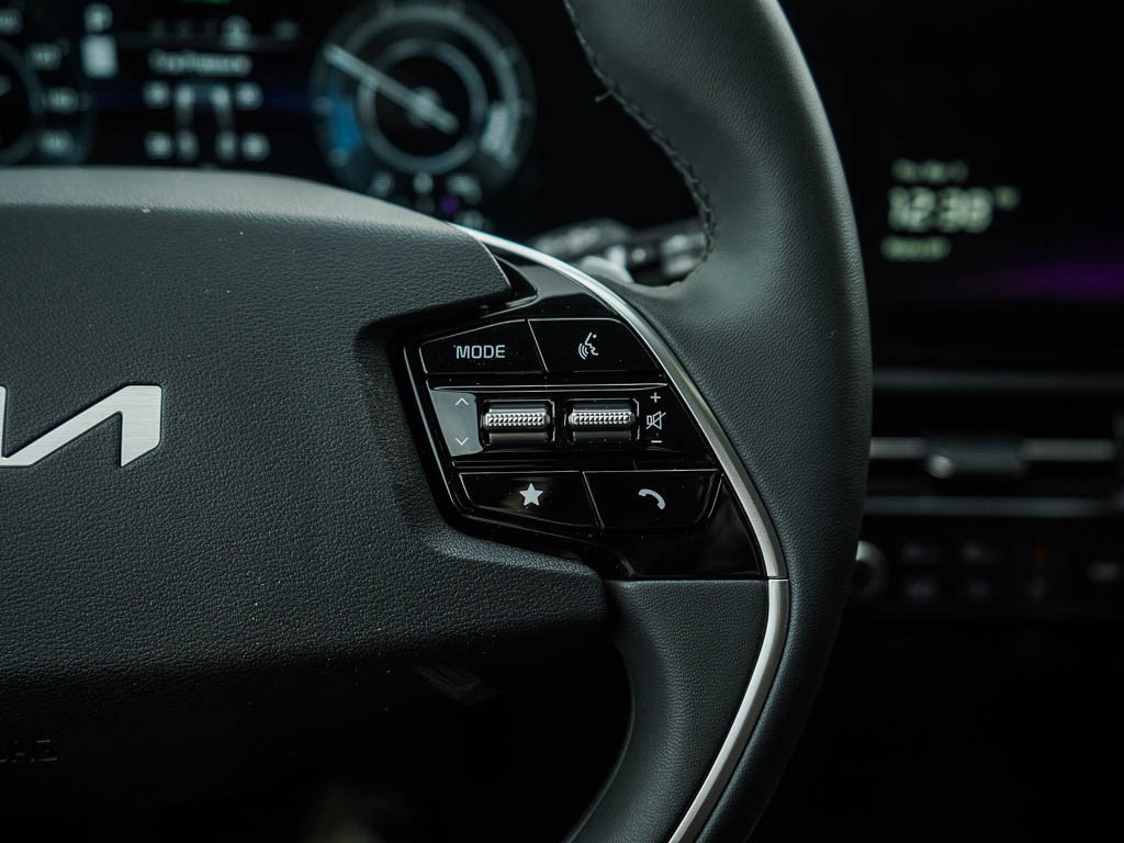 New 2026 Kia Niro Wind FWD image 22