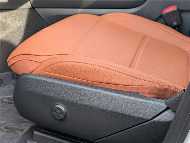 New 2026 Mercedes-Benz GLC 300 image 4