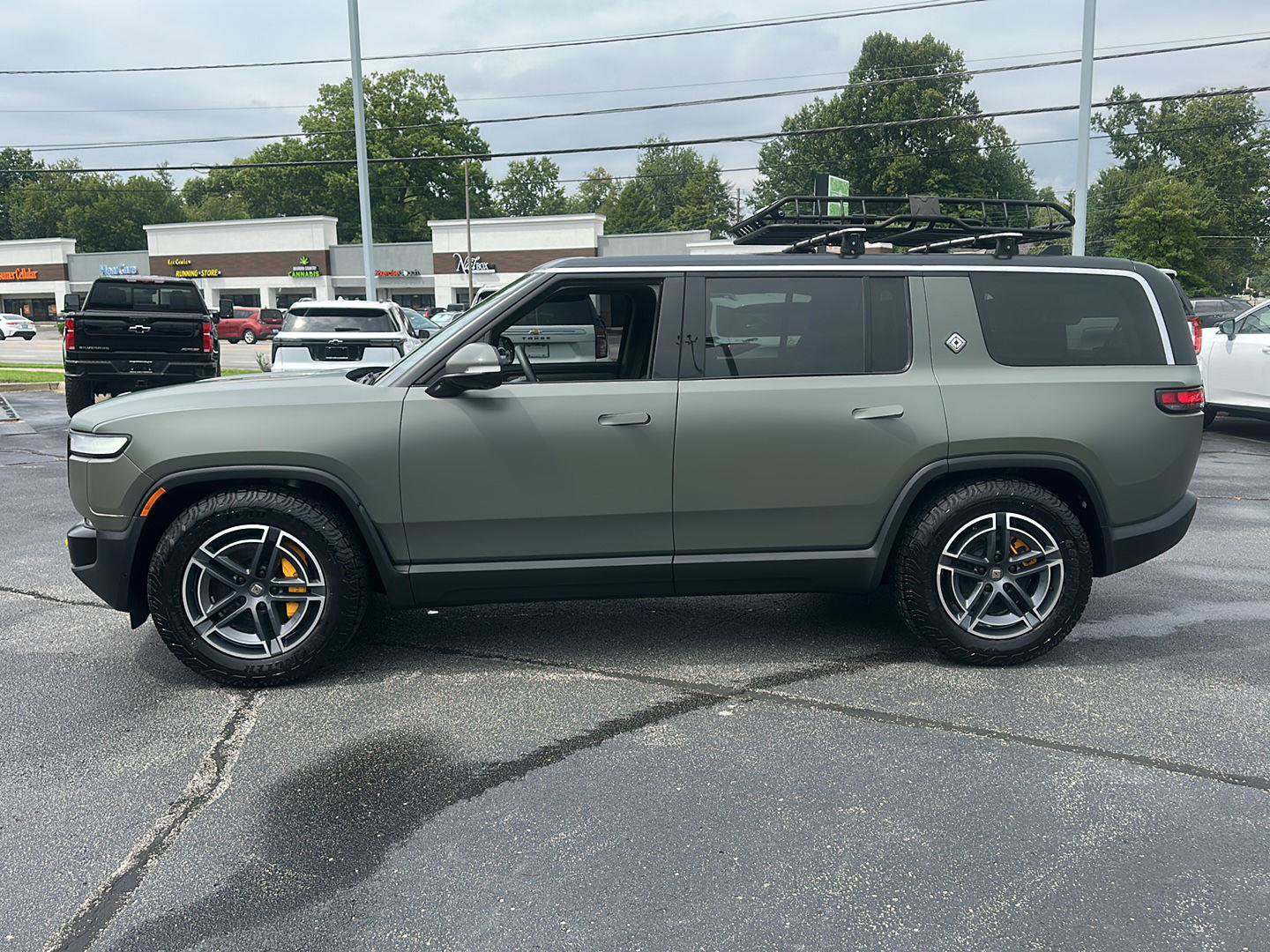 Used 2022 Rivian R1S Launch Edition AWD/4WD image 8