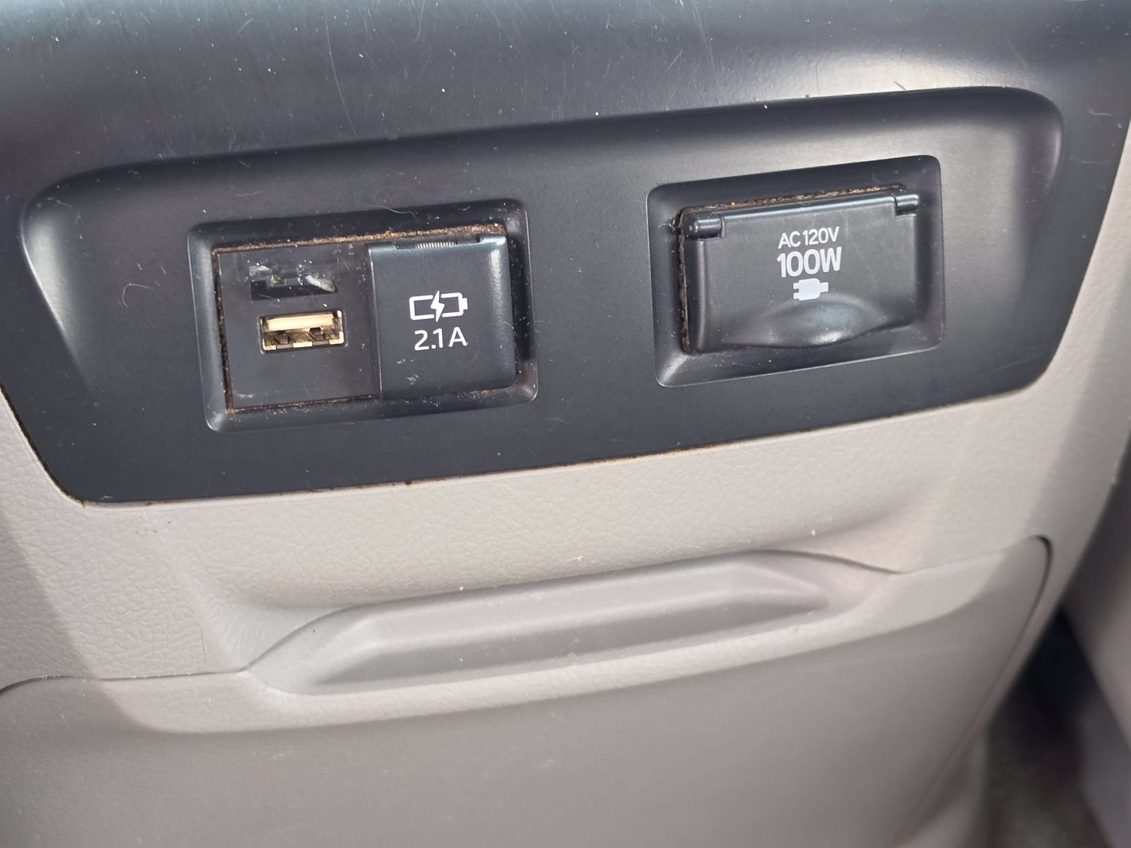 Used 2020 Toyota Sienna XLE Premium FWD image 15