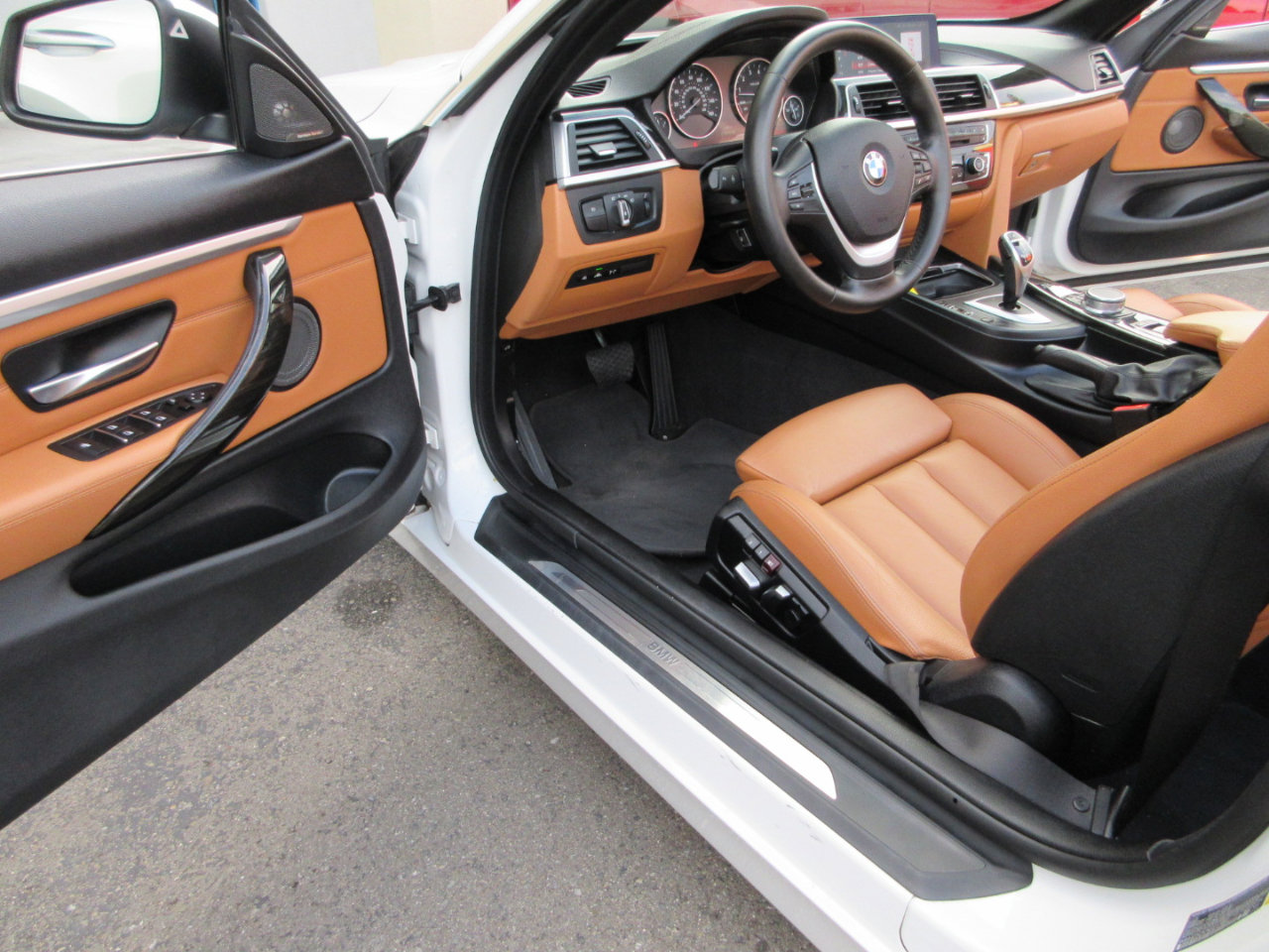 Used 2019 BMW 440i Convertible w/ Convenience Package image 5