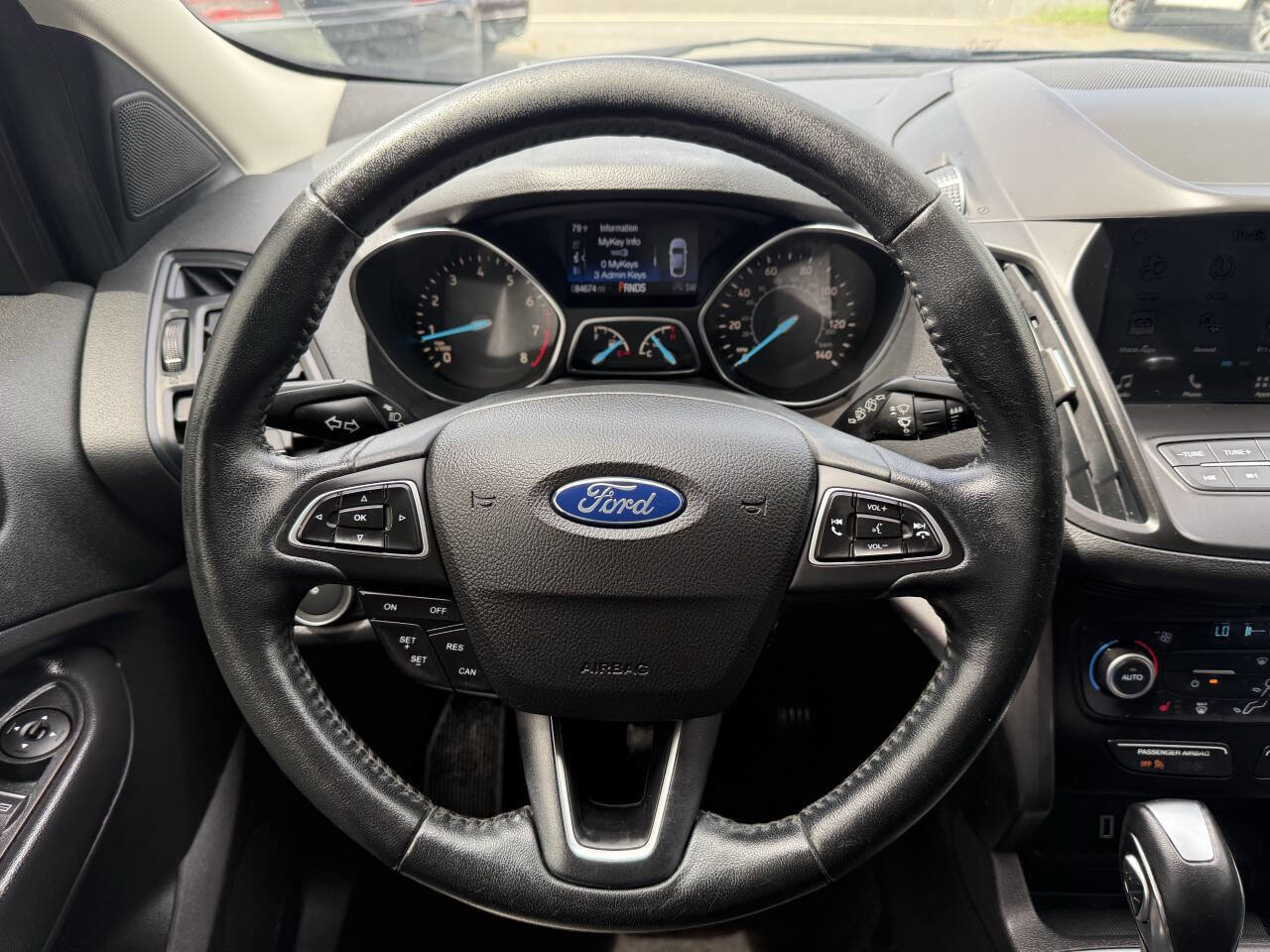 Used 2019 Ford Escape SEL image 18