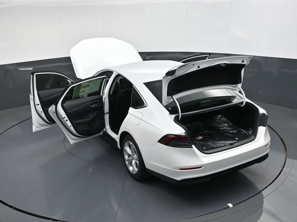 Used 2025 Honda Accord LX image 34