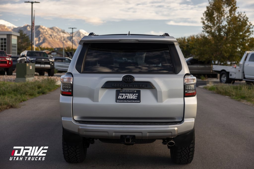 Used 2021 Toyota 4Runner TRD Off-Road Premium image 11