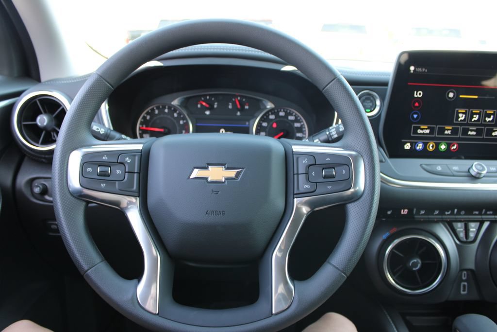 New 2026 Chevrolet Blazer LT w/ Convenience Package FWD image 34