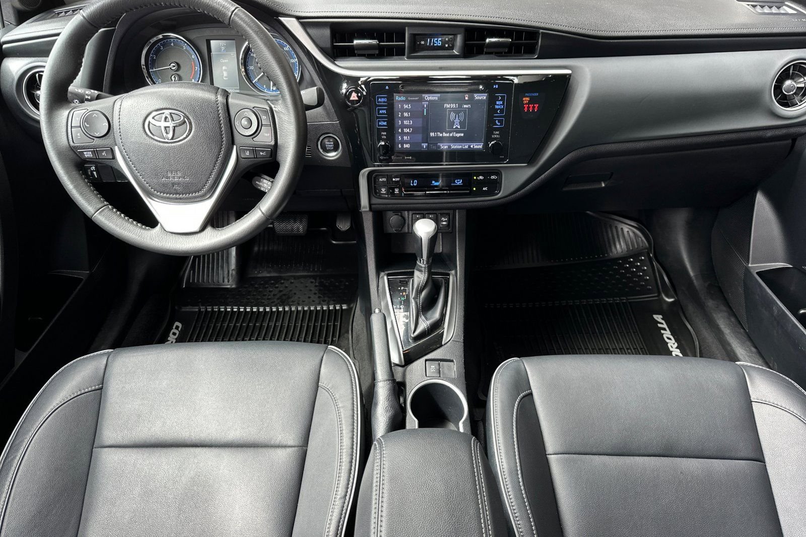 Used 2018 Toyota Corolla XLE FWD image 14