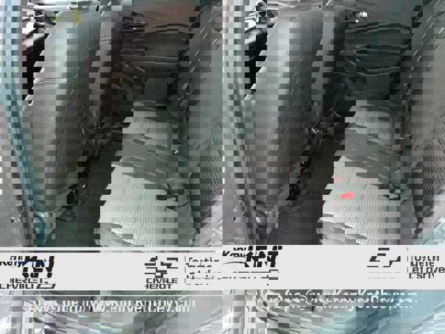 Used 2025 Chevrolet Trax LT image 14