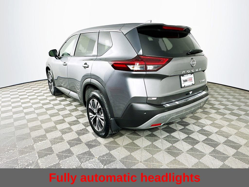 Certified 2023 Nissan Rogue SV image 9