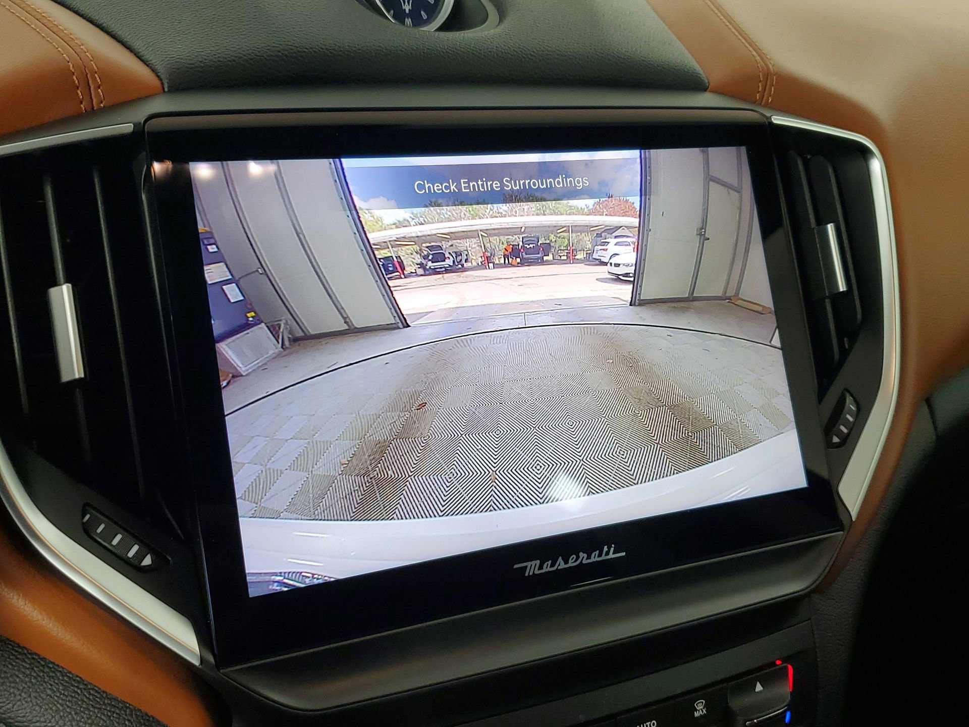 Used 2021 Maserati Ghibli S image 37