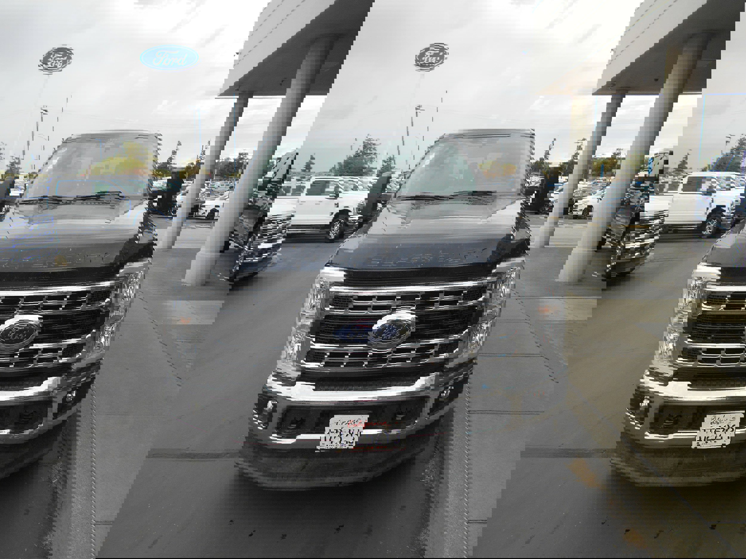 Used 2024 Ford F250 XLT image 2