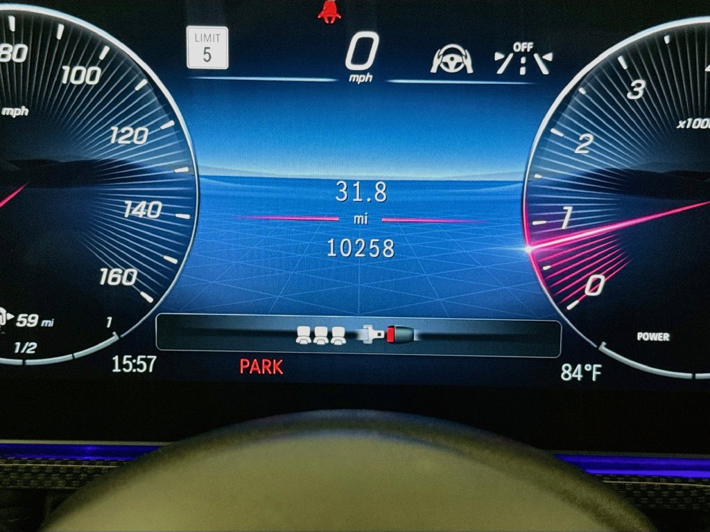 Used 2025 Mercedes-Benz G 550 image 12