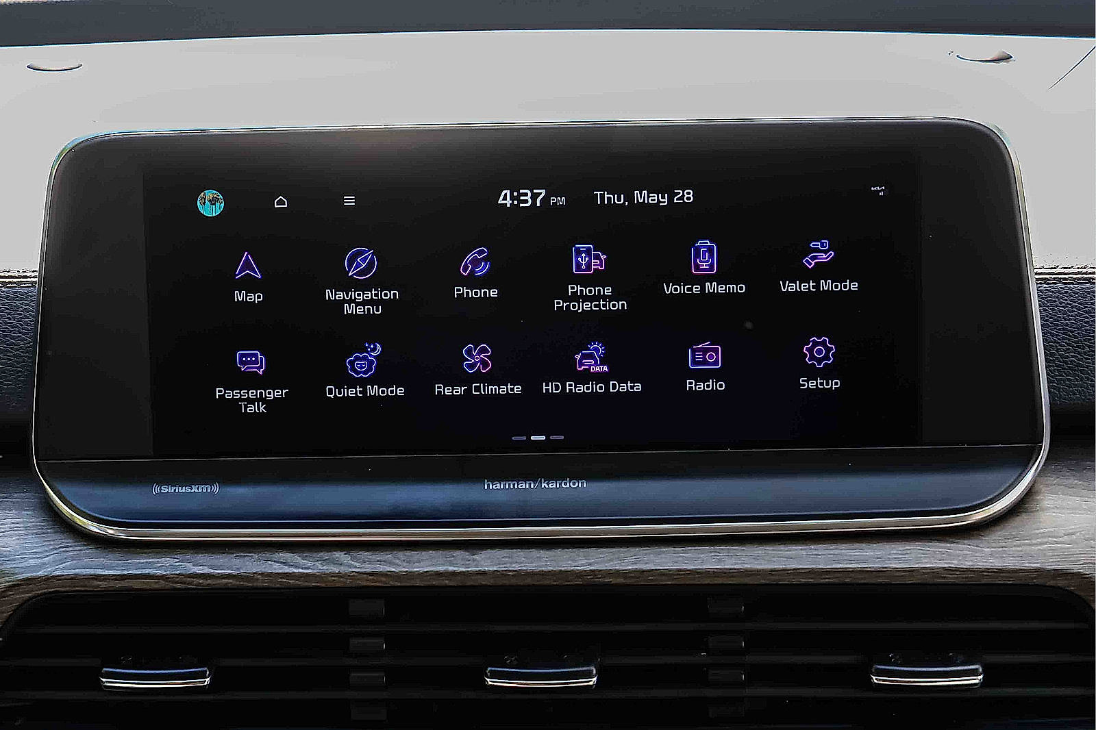 Certified 2022 Kia Telluride SX w/ Nightfall Edition Package AWD/4WD image 11