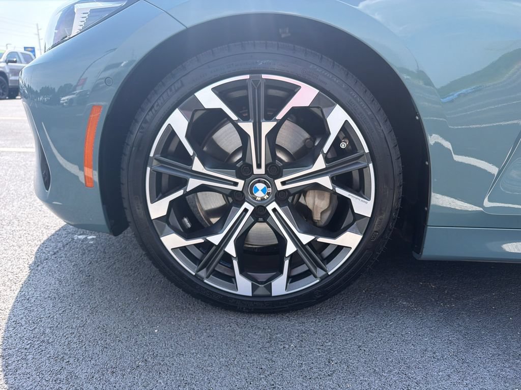 Used 2025 BMW 430i Convertible w/ Premium Package RWD image 11