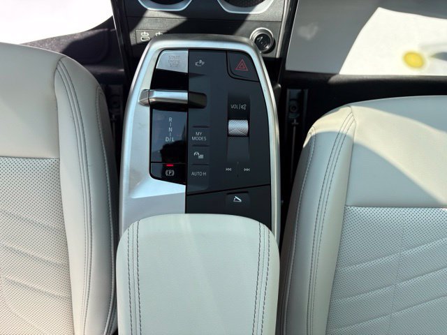 New 2027 BMW X1 xDrive28i AWD/4WD image 13