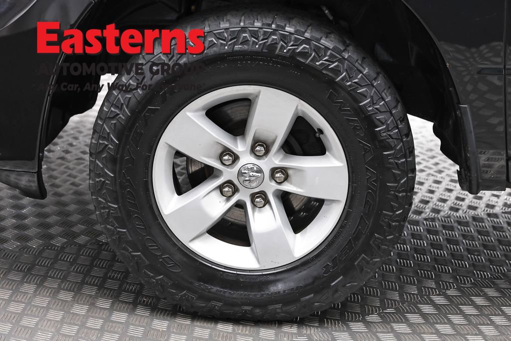 Used 2018 RAM 1500 Express image 32