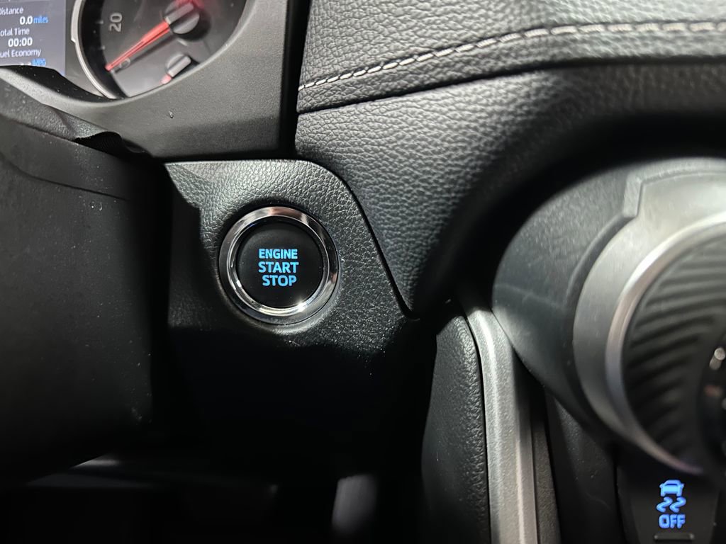 Used 2022 Toyota RAV4 XLE image 21