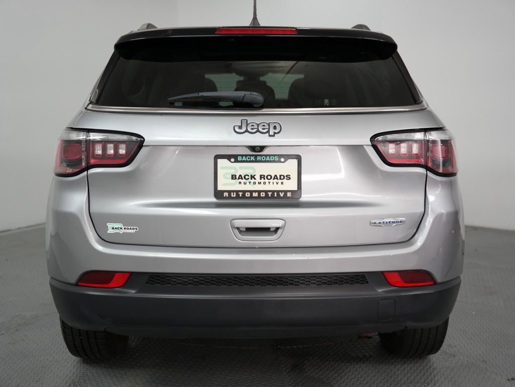 Used 2018 Jeep Compass Latitude w/ Popular Equipment Group image 8