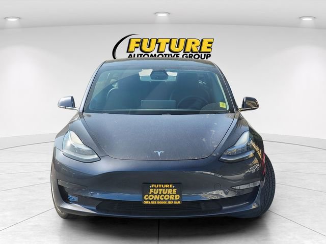 Used 2020 Tesla Model 3 Standard Range Plus image 3