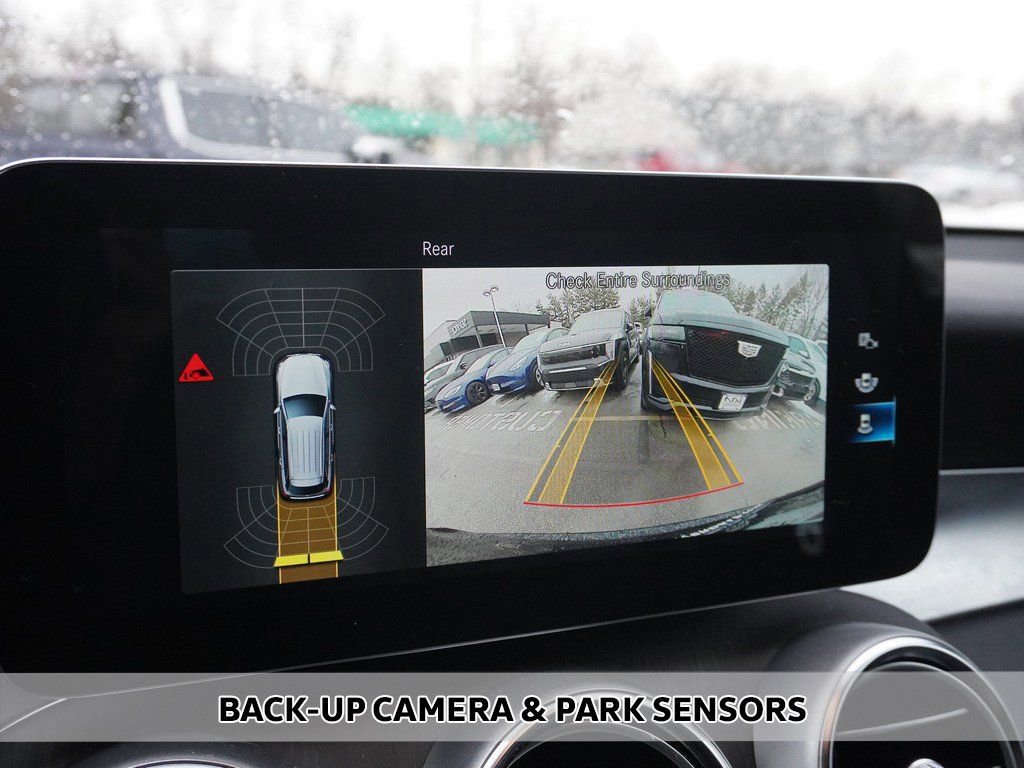 Used 2022 Mercedes-Benz GLC 300 4MATIC w/ Premium Package Lite image 4