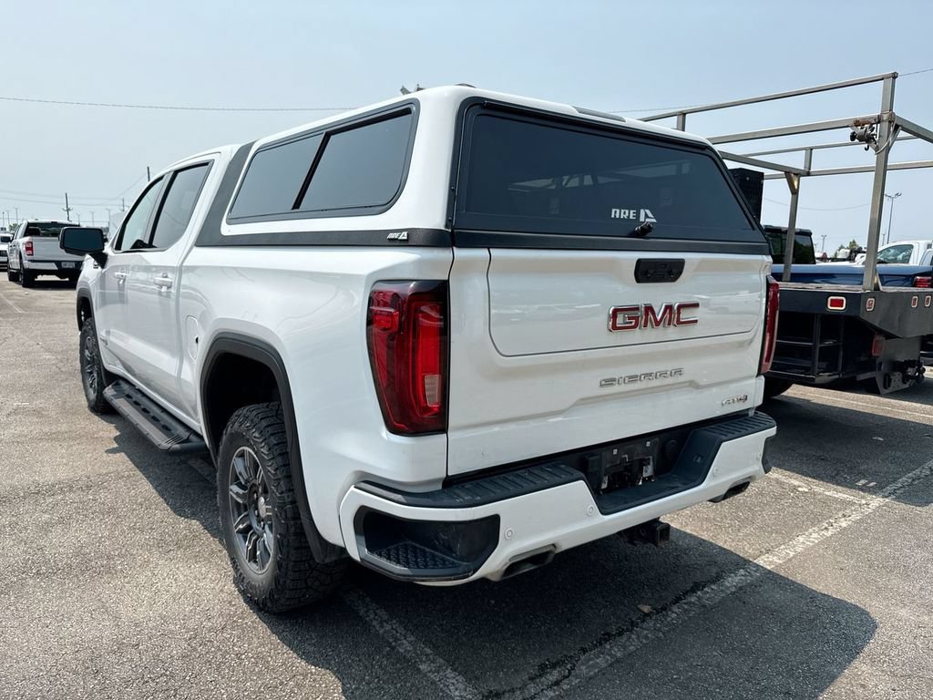 Used 2024 GMC Sierra 1500 AT4 w/ Technology Package AWD/4WD image 3