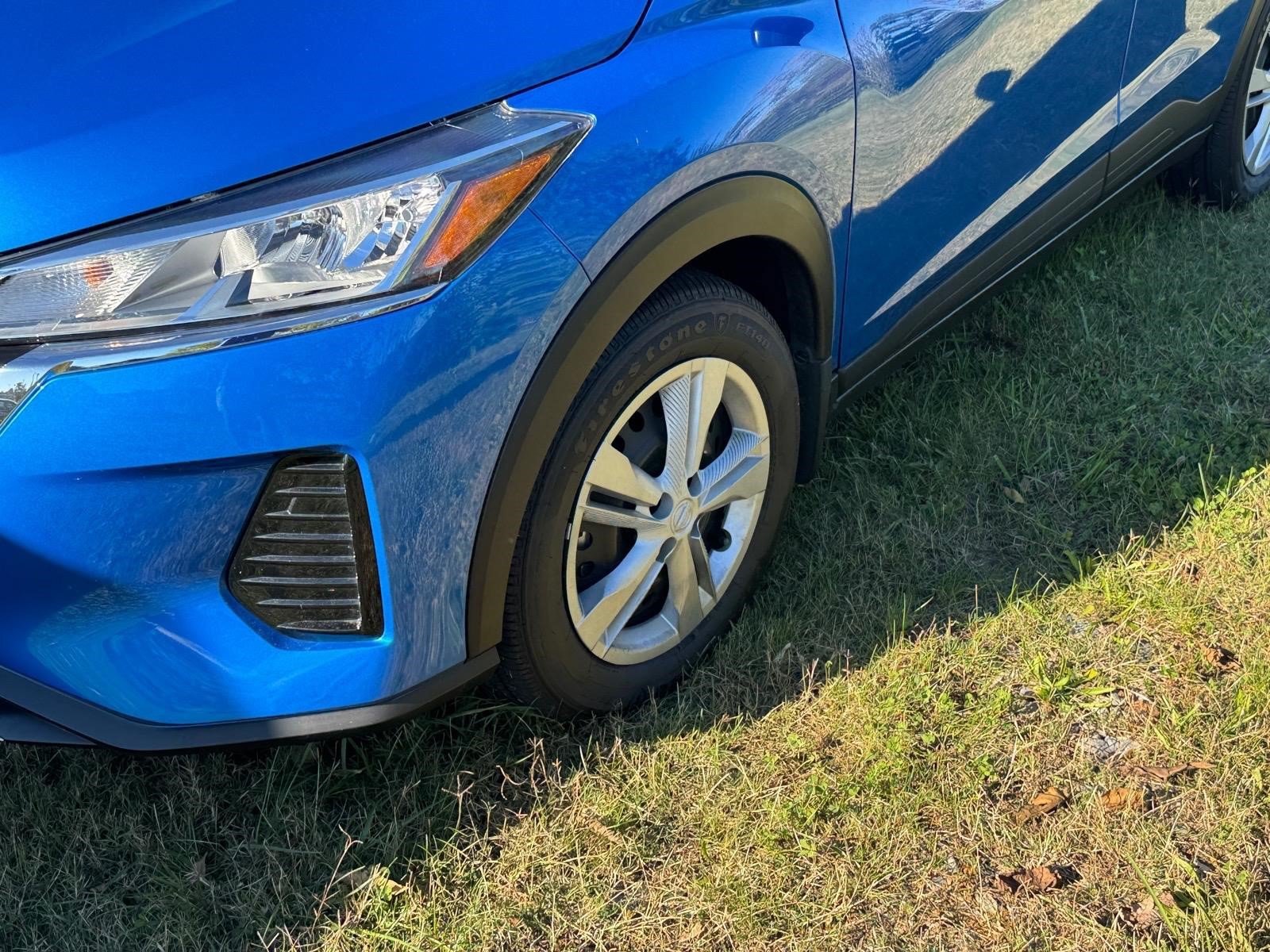 Used 2024 Nissan Kicks S FWD image 4