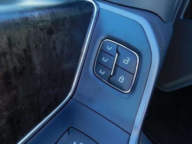 New 2025 Ford F350 Lariat w/ Lariat Ultimate Package image 28