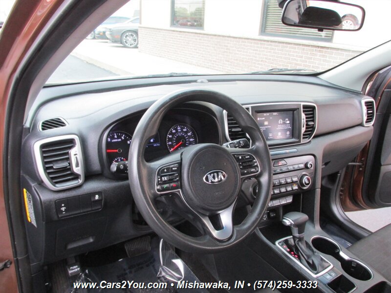 Used 2018 Kia Sportage LX w/ LX Popular Package FWD image 12
