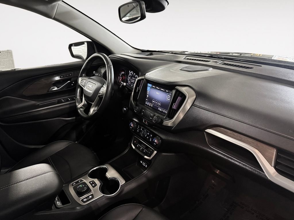 Used 2024 GMC Terrain Denali w/ Denali Premium Package image 6