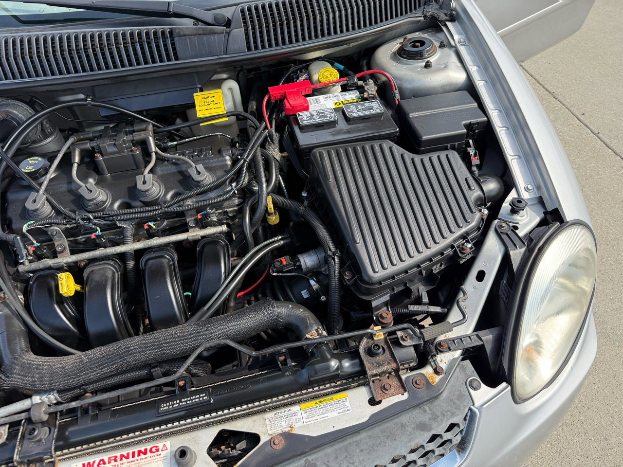 Used 2005 Dodge Neon SXT image 32