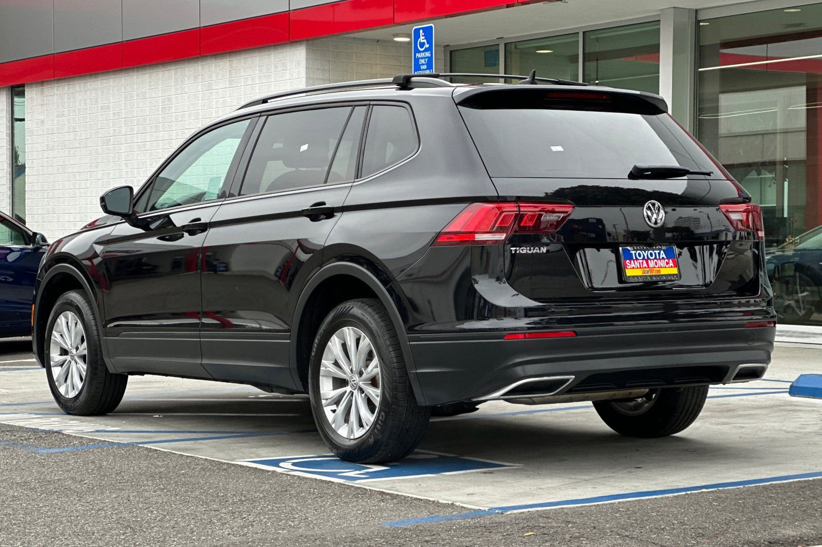 Used 2020 Volkswagen Tiguan S FWD image 6