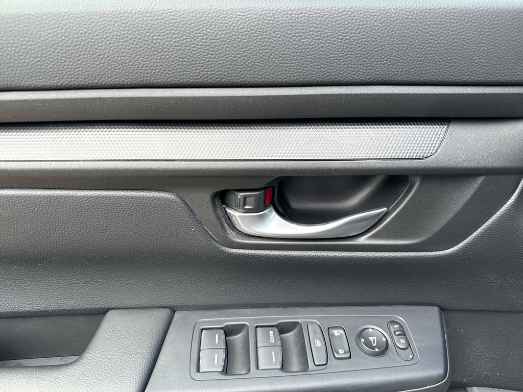 Used 2023 Honda CR-V LX image 15