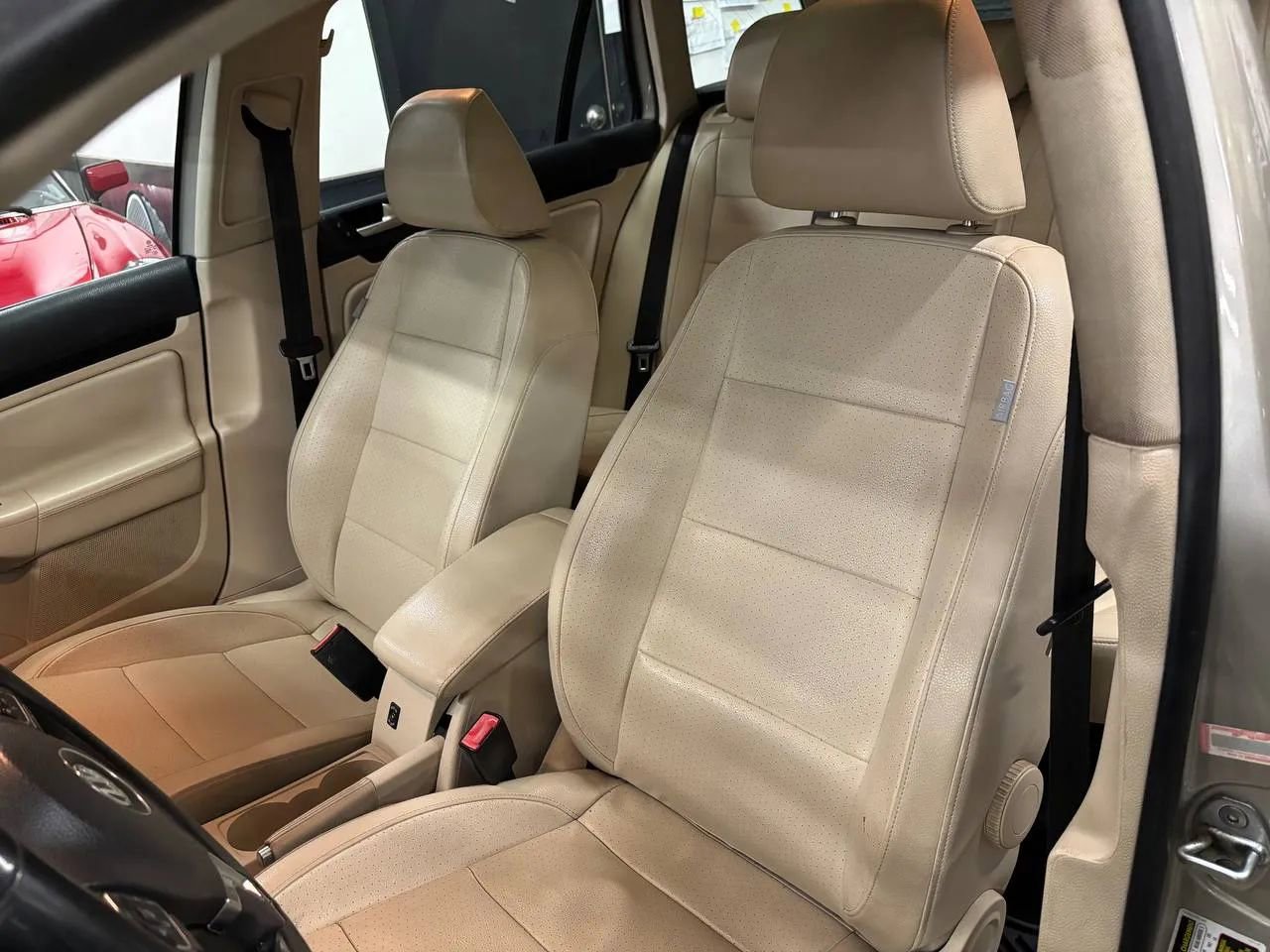 Used 2012 Volkswagen Jetta TDI image 49