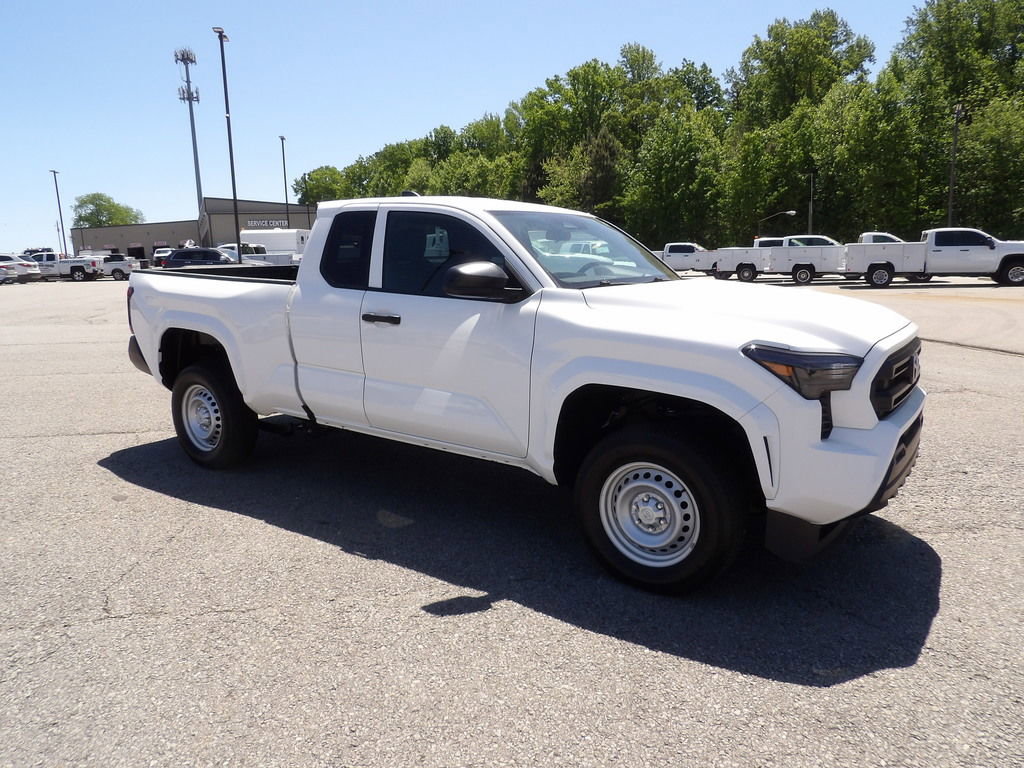 Used 2024 Toyota Tacoma SR RWD image 10