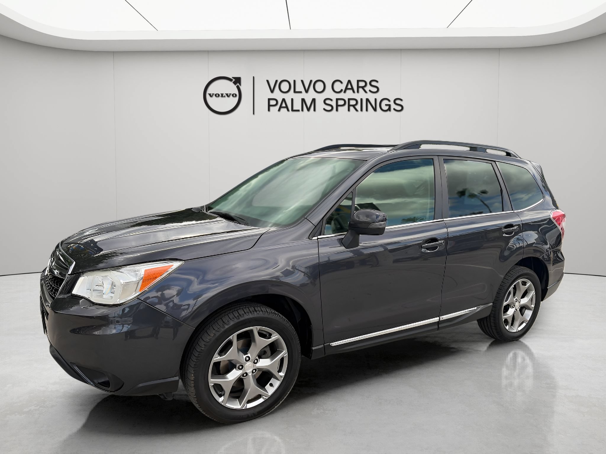 Used 2016 Subaru Forester 2.5i Touring w/ Eyesight & Navigation System AWD/4WD image 2