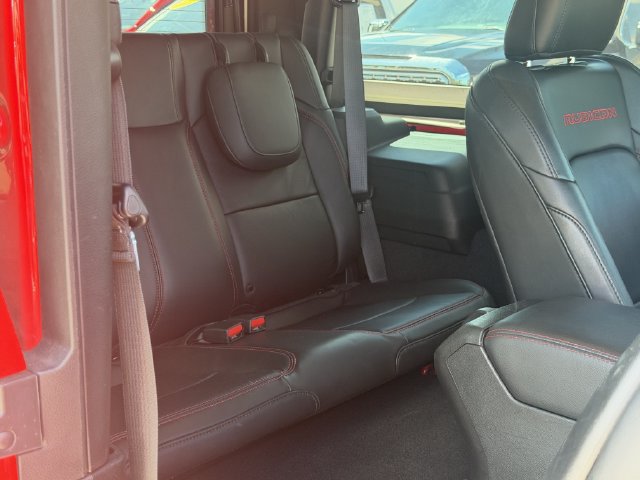 Used 2024 Jeep Wrangler Rubicon AWD/4WD image 19