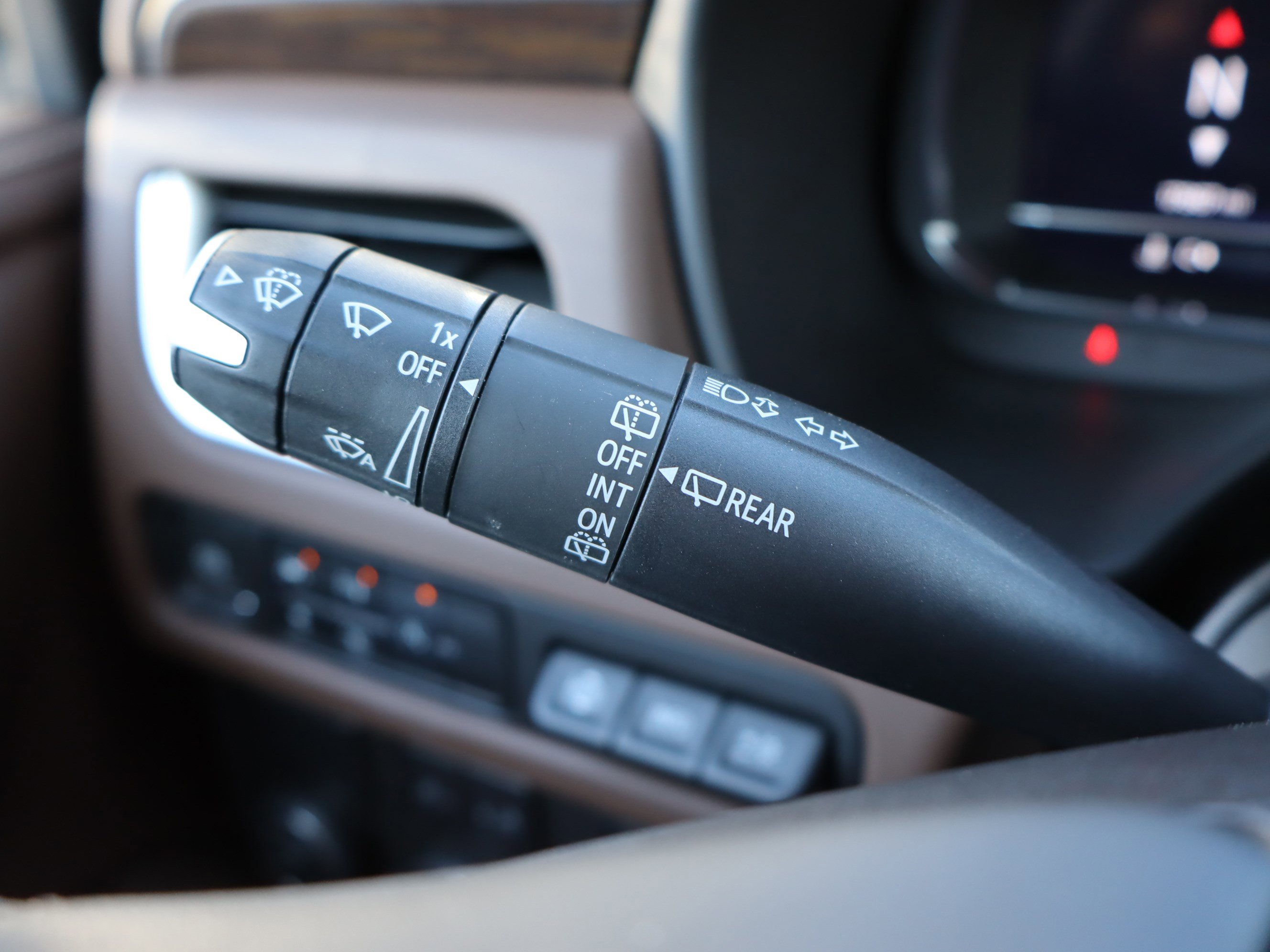 Certified 2024 Chevrolet Suburban High Country w/ Premium Package image 25