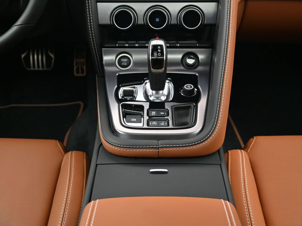 Used 2024 Jaguar F-TYPE R image 7