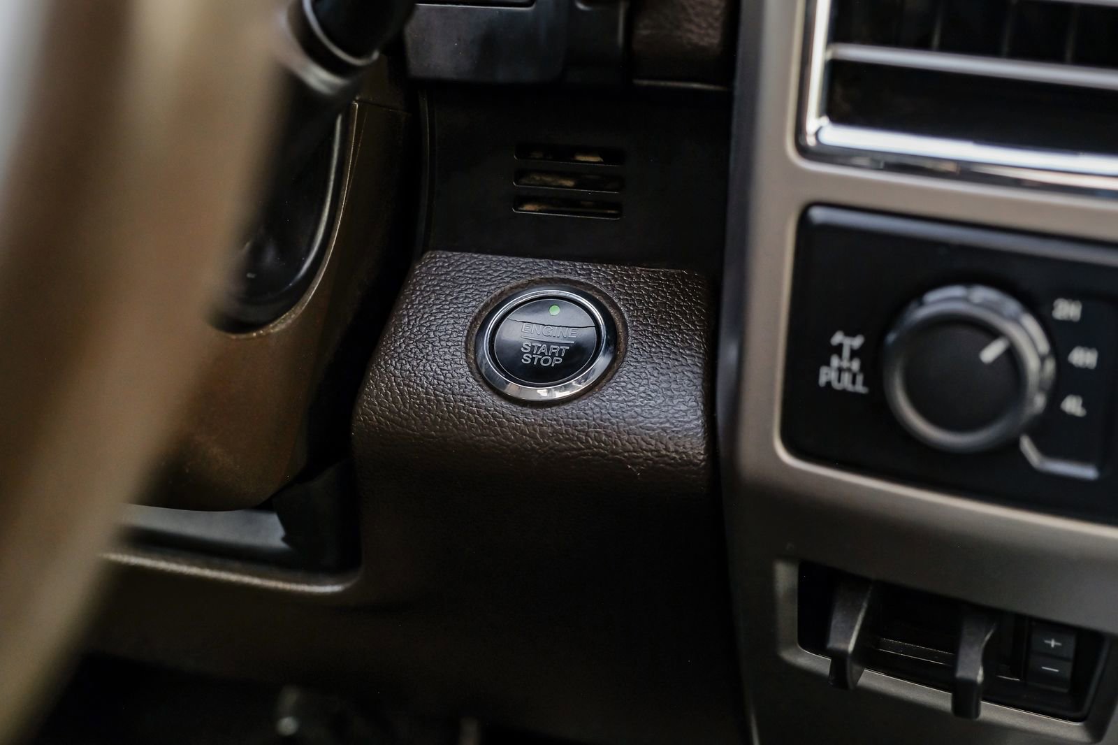 Used 2017 Ford F250 King Ranch w/ King Ranch Ultimate Package image 23