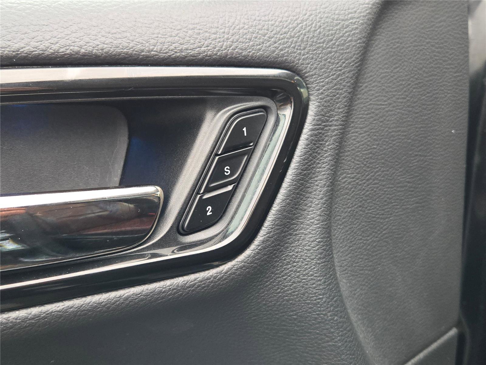 Used 2025 Dodge Durango R/T image 28