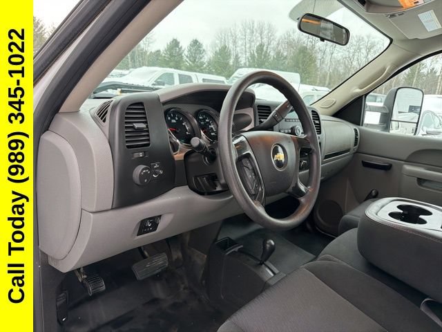 Used 2013 Chevrolet Silverado 2500 W/T AWD/4WD image 3