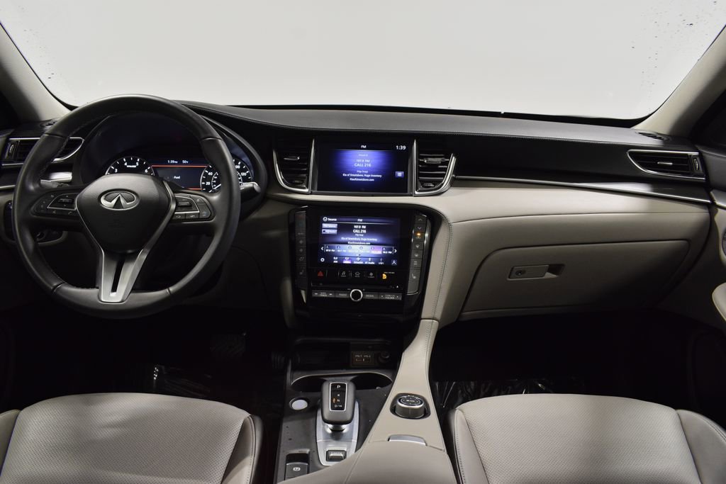 Certified 2025 INFINITI QX50 Luxe image 15