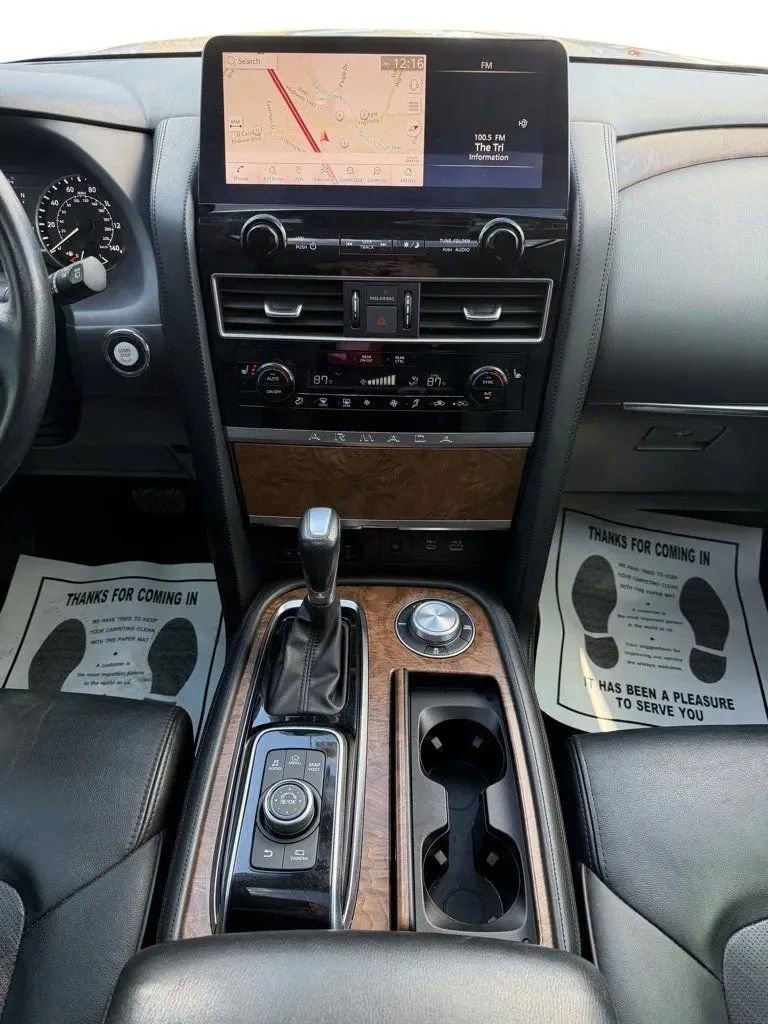 Used 2023 Nissan Armada SL w/ Captain's Chairs Package image 19