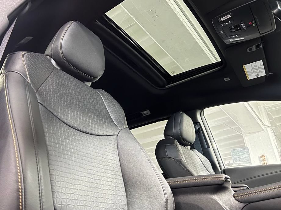 New 2026 Toyota Sienna XLE Woodland Edition AWD/4WD image 19