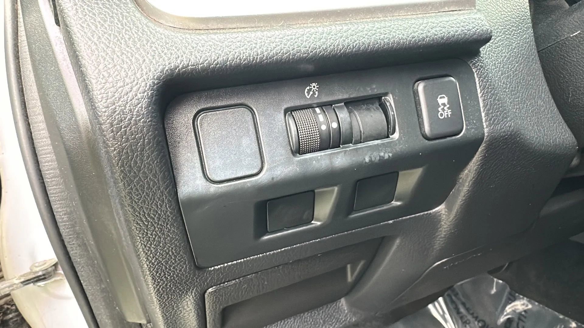 Used 2016 Subaru Crosstrek 2.0i Premium image 32