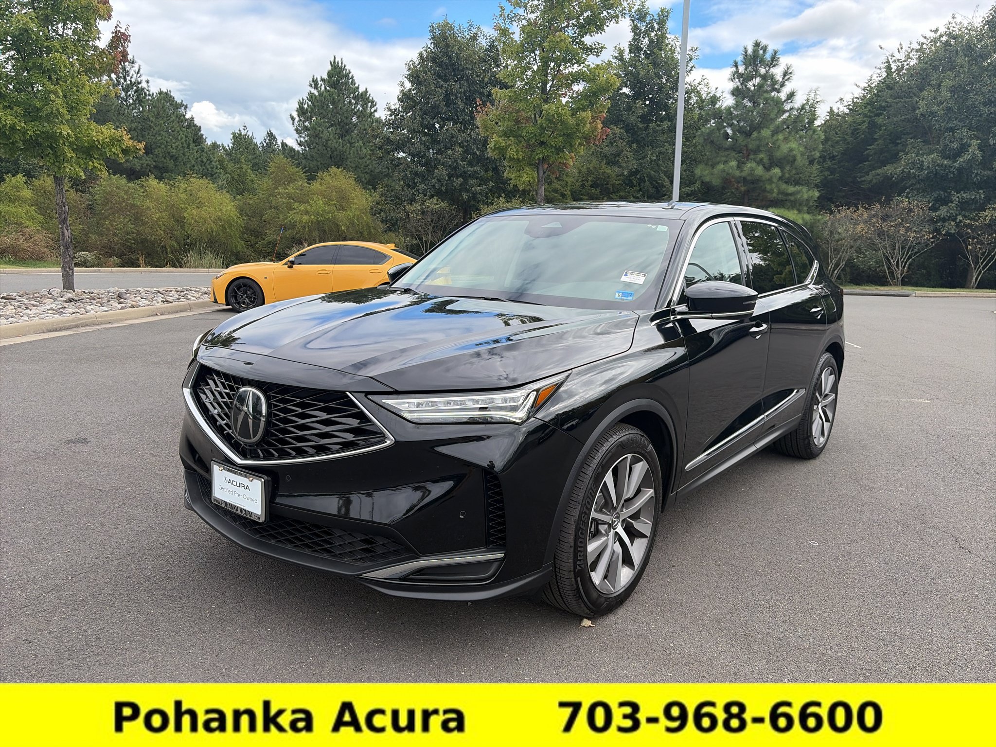 Used 2025 Acura MDX w/ Technology Package AWD/4WD image 3